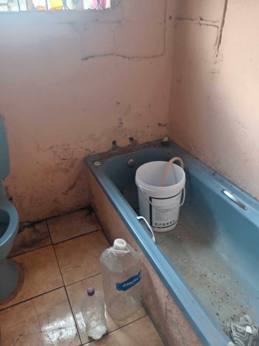 2 Bedroom Property for Sale in Mdantsane Nu 16 Eastern Cape